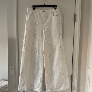 Daisy Eyelet Baggy Jeans in White
For Love & Lemons